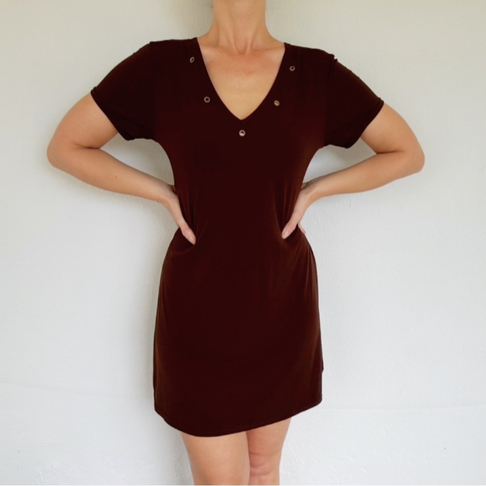 Dark brown v-neck grommet hardware short sleeve stretch swim coverup size small
